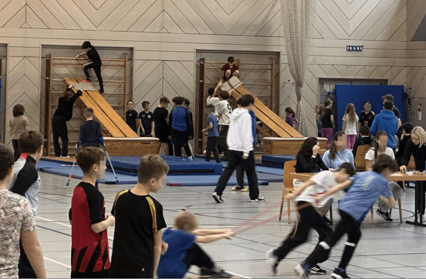 Winterolympiade 2024 Aufnahme aus der Turnhalle