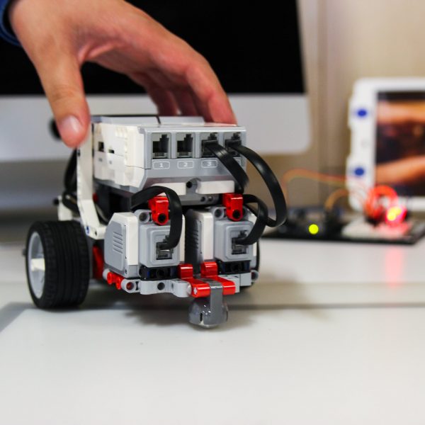 Robo­Traktor-Tuning fährt aufs baye­ri­sche Siegertreppchen