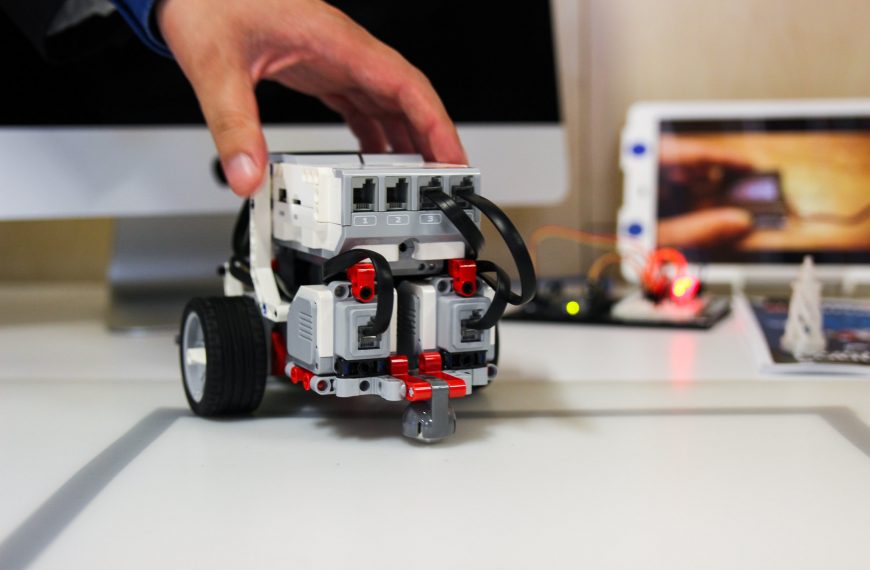 Robo­Traktor-Tuning fährt aufs baye­ri­sche Siegertreppchen